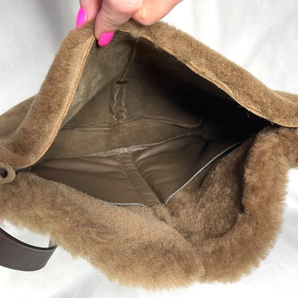 Auc Ugg Australia shearling  hobo/shoulder bag - Picture 10 of 16